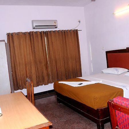 Srs Regency Hotel Anantapur Εξωτερικό φωτογραφία